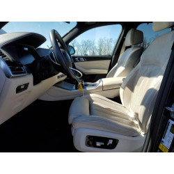 2020 BMW X5 5UXCR6C03L9D41590 50038885