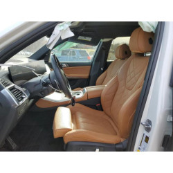 2024 BMW X5 5UX23EU05R9U48829 49902435