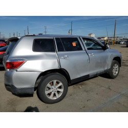 2011 TOYOTA HIGHLANDER