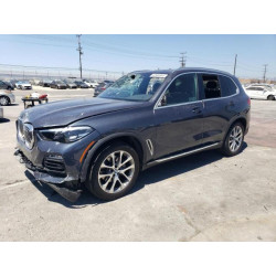 2021 BMW X5 5UXCR4C02M9G93906 63986844