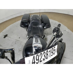 2020 HARLEY-DAVIDSON FL 1HD1KBC11LB671893 49238195