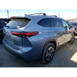 2022 TOYOTA HIGHLANDER