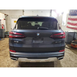 2021 BMW X5 5UXCR6C06M9E05140 52402475