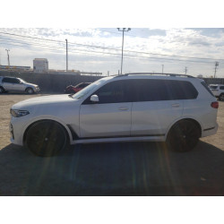 2020 BMW X7