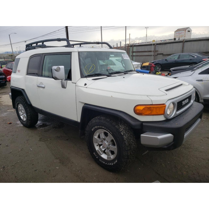 2010 TOYOTA FJ CRUISER