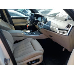 2020 BMW X5 5UXCR6C02L9C46986 59624005