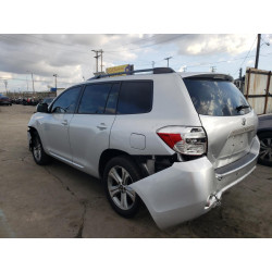 2010 TOYOTA HIGHLANDER