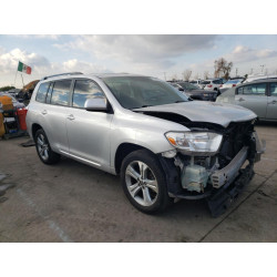 2010 TOYOTA HIGHLANDER