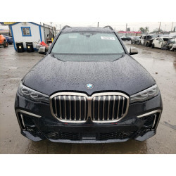 2022 BMW X7