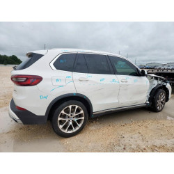 2021 BMW X5 5UXCR6C05M9G52245 60275115