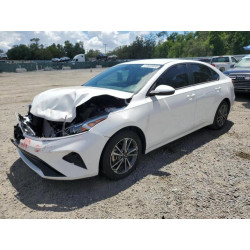 2023 KIA FORTE 3KPF24AD7PE638020 57028395