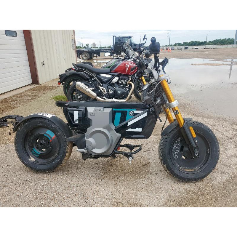 2024 BMW CE 02 WB30C7308RRA74083 60429915 2024 BMW CE 02 WB30C7308RRA74083 60429915