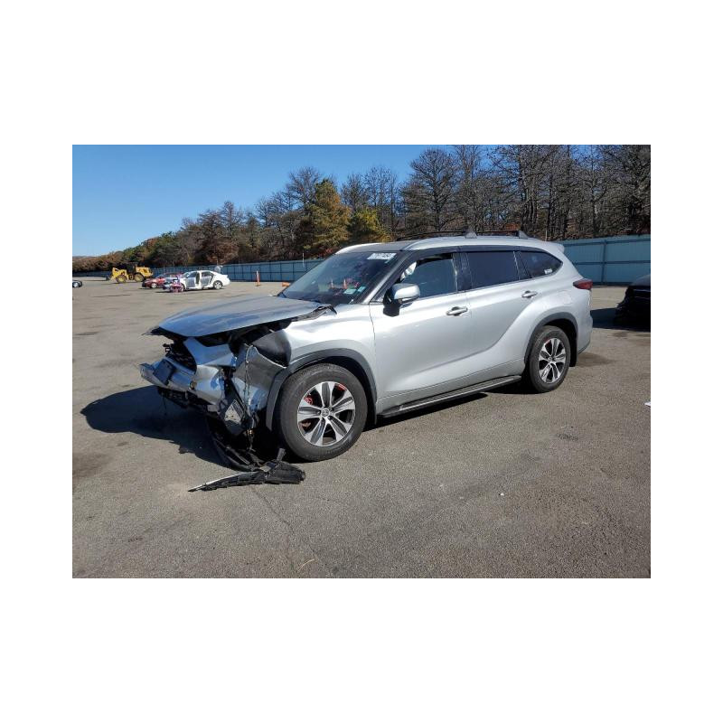 2021 TOYOTA HIGHLANDER 5TDHZRBH2MS084101 77617484