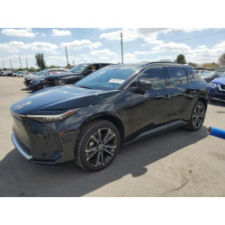 2024 TOYOTA BZ4X XLE JTMABACA2RA084418 52401525