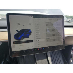 2021 TESLA MODEL Y 5YJYGDEE0MF196037 60110185
