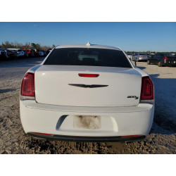 2016 CHRYSLER 300