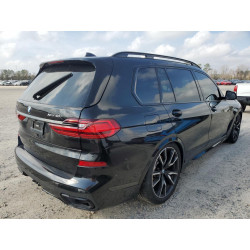 2021 BMW X7
