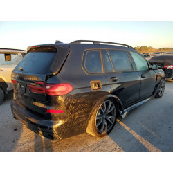 2022 BMW X7