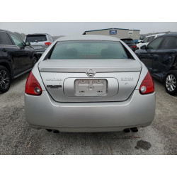 2005 NISSAN MAXIMA