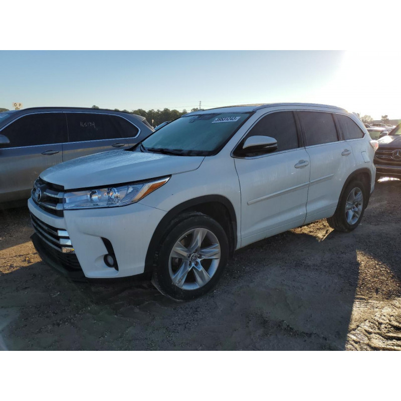 2016 TOYOTA HIGHLANDER