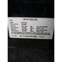 2021 TESLA MODEL Y 5YJYGAEE1MF199950 43215795