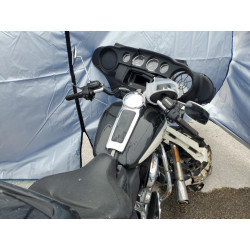 2016 HARLEY-DAVIDSON FL