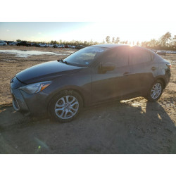 2017 TOYOTA YARIS