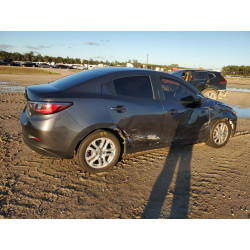 2017 TOYOTA YARIS
