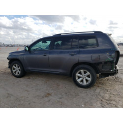 2010 TOYOTA HIGHLANDER