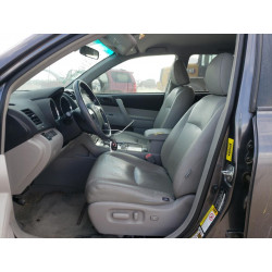 2010 TOYOTA HIGHLANDER