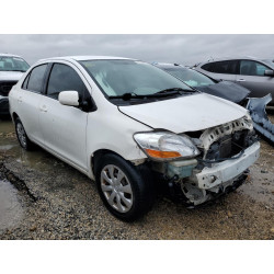 2009 TOYOTA YARIS