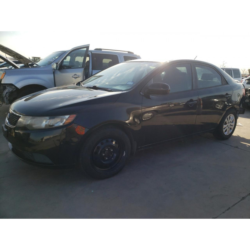 2013 KIA FORTE