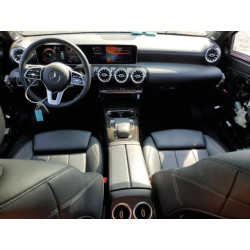 2020 MERCEDES-BENZ A-CLASS W1K3G4FB5LW043040 70586555