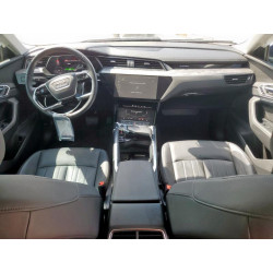 2021 AUDI E-TRON WA1AAAGE1MB008976 71028395