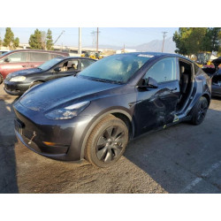2024 TESLA MODEL Y 7SAYGDED2RF103181 71843735