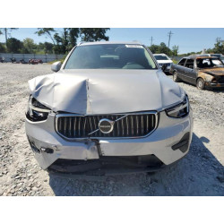 2024 VOLVO XC40 CORE YV4L12UK1R2202815 70803815