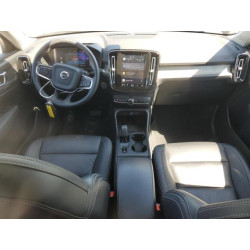 2024 VOLVO XC40 CORE YV4L12UK1R2202815 70803815