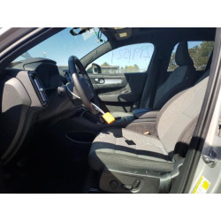 2024 VOLVO XC40 CORE YV4L12UK9R2335841 84775795