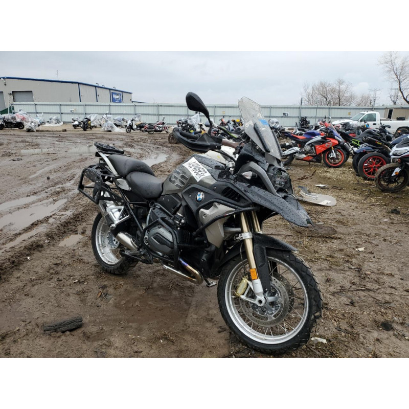 2017 BMW R-SERIES