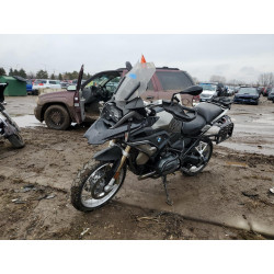 2017 BMW R-SERIES