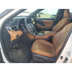 2023 TOYOTA HIGHLANDER 5TDEBRCH2PS122243 84739785