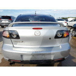 2004 MAZDA MAZDA3