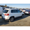 2011 VOLKSWAGEN TIGUAN