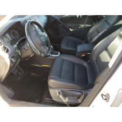 2011 VOLKSWAGEN TIGUAN