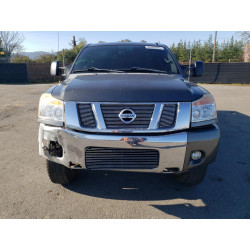 2010 NISSAN TITAN