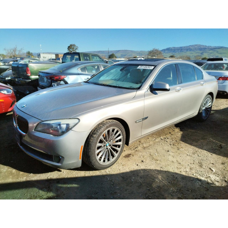 2012 BMW 7 SERIES