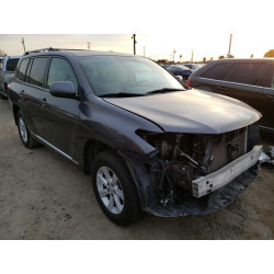 2013 TOYOTA HIGHLANDER