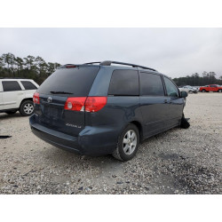 2009 TOYOTA SIENNA