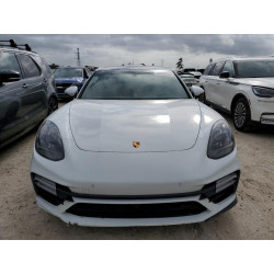 2021 PORSCHE PANAMERA