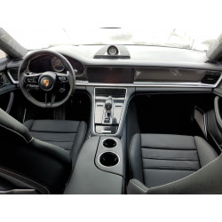 2021 PORSCHE PANAMERA
